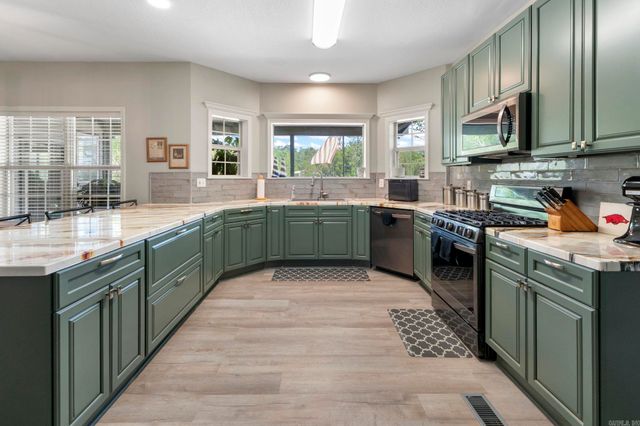 47 Lakeview Road, Houston, AR 72070