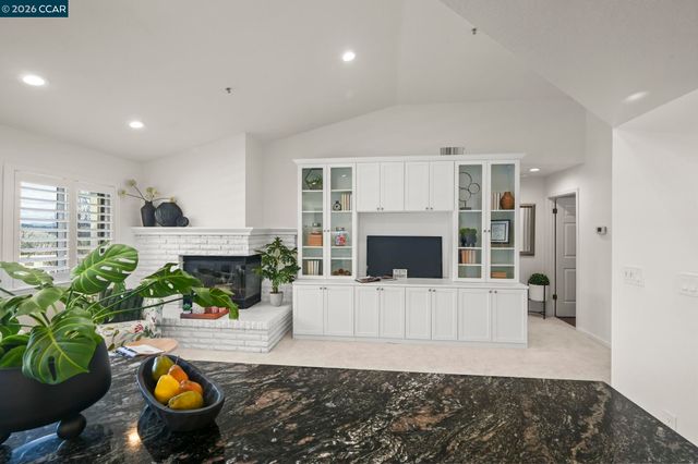 5201 Terra Granada Dr 2B, Walnut Creek, CA 94595