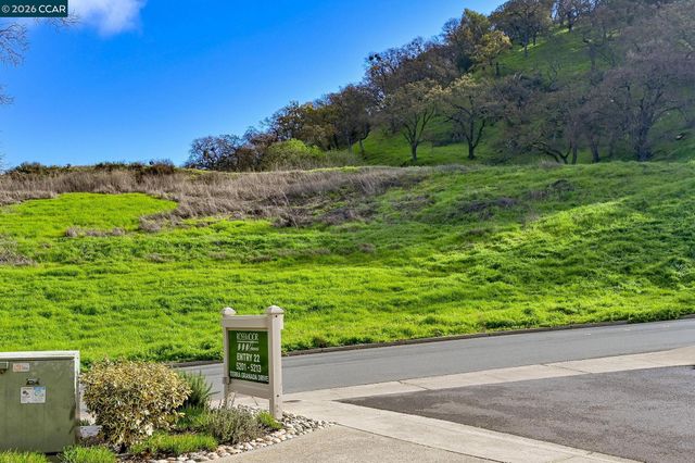 5201 Terra Granada Dr 2B, Walnut Creek, CA 94595