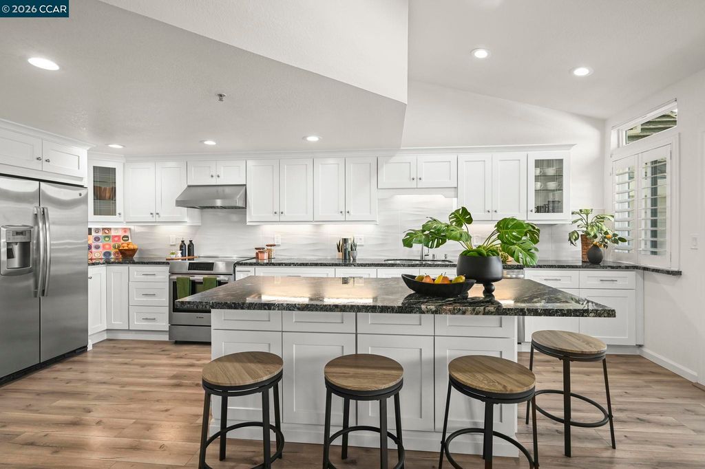 5201 Terra Granada Dr 2B, Walnut Creek, CA 94595