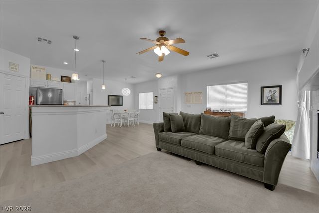 1083 Sheer Paradise Lane 3, Henderson, NV 89002