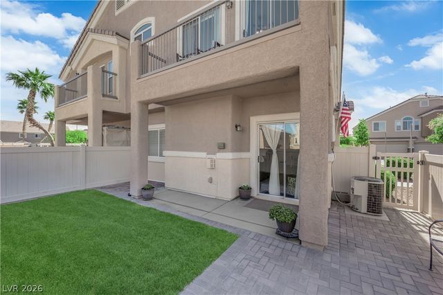 1083 Sheer Paradise Lane 3, Henderson, NV 89002