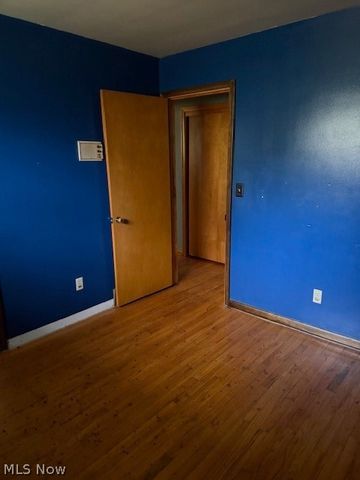 319 Russell Avenue, Cortland, OH 44410