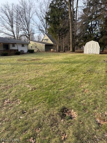 319 Russell Avenue, Cortland, OH 44410