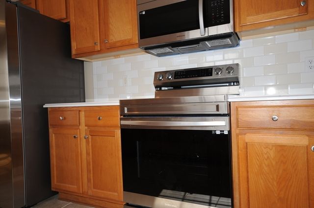 29 Carleton Pl 29, Wareham, MA 02558