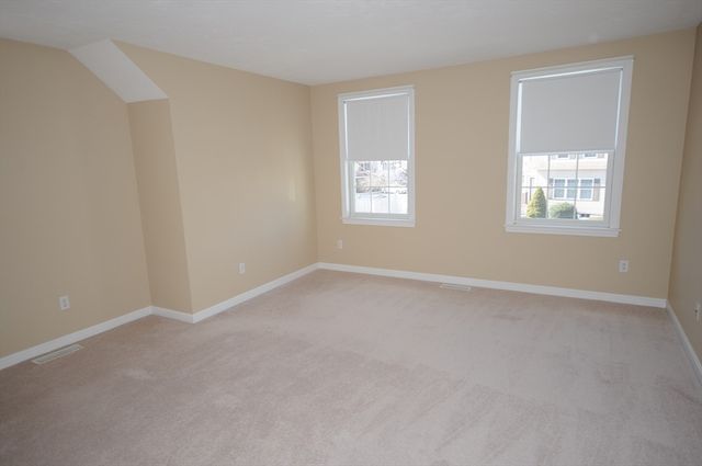 29 Carleton Pl 29, Wareham, MA 02558