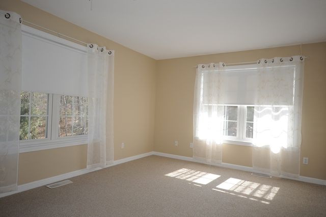 29 Carleton Pl 29, Wareham, MA 02558