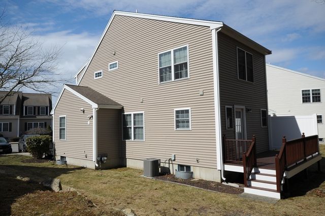 29 Carleton Pl 29, Wareham, MA 02558