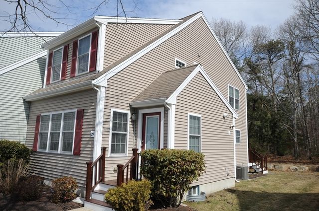 29 Carleton Pl 29, Wareham, MA 02558