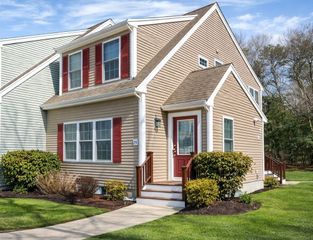 29 Carleton Pl 29, Wareham, MA 02558