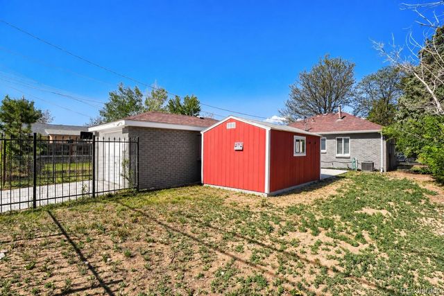 1558 Spruce Street, Denver, CO 80220