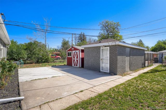 1558 Spruce Street, Denver, CO 80220