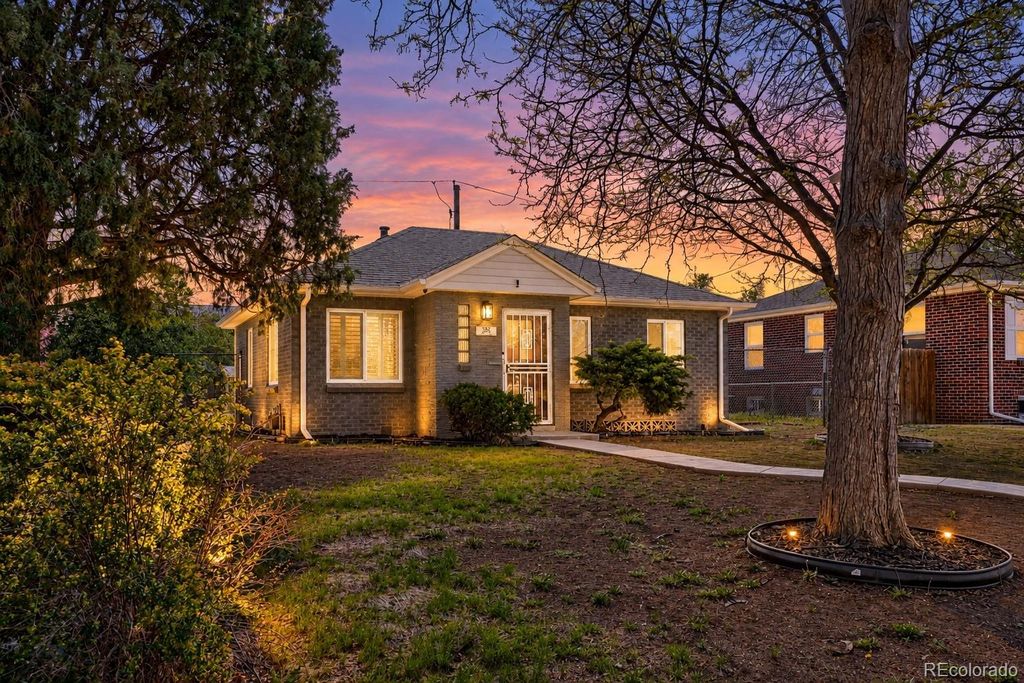 1558 Spruce Street, Denver, CO 80220