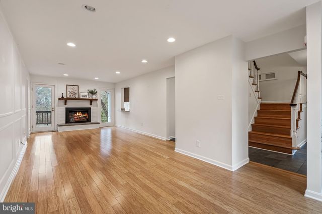 3116 WYNFORD DR, Fairfax, VA 22031