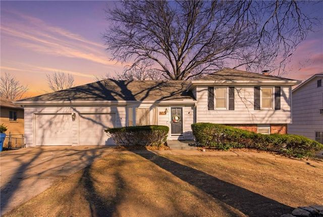 407 Glendale Road, Liberty, MO 64068