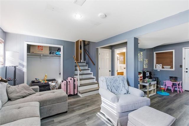 407 Glendale Road, Liberty, MO 64068