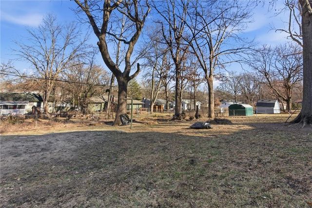 407 Glendale Road, Liberty, MO 64068