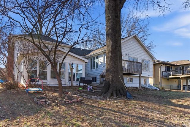 407 Glendale Road, Liberty, MO 64068