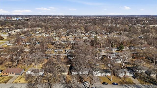 407 Glendale Road, Liberty, MO 64068