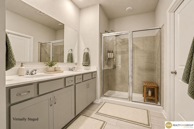 17511 Virginia Street, Omaha, NE 68136