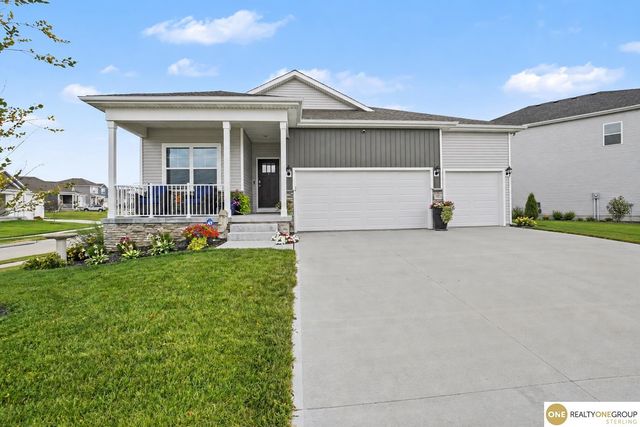 17511 Virginia Street, Omaha, NE 68136