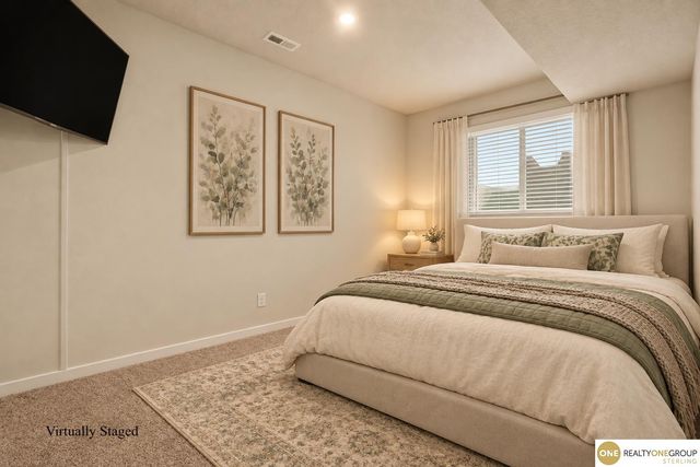 17511 Virginia Street, Omaha, NE 68136