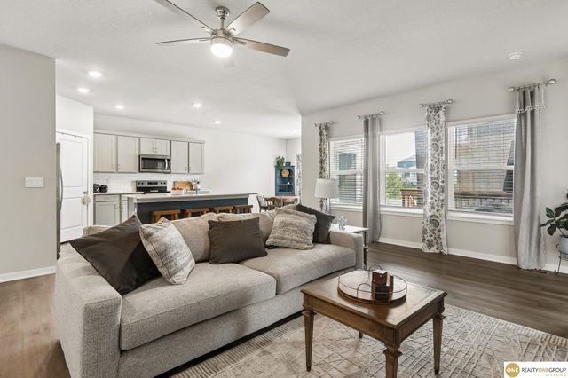 17511 Virginia Street, Omaha, NE 68136