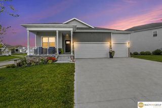 17511 Virginia Street, Omaha, NE 68136