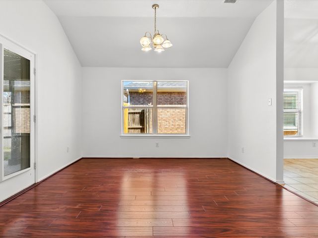 11813 Ponderosa Pine Drive, Fort Worth, TX 76244