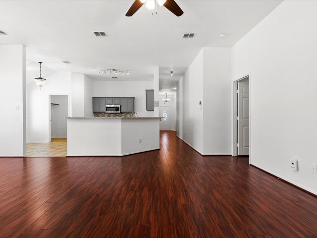 11813 Ponderosa Pine Drive, Fort Worth, TX 76244