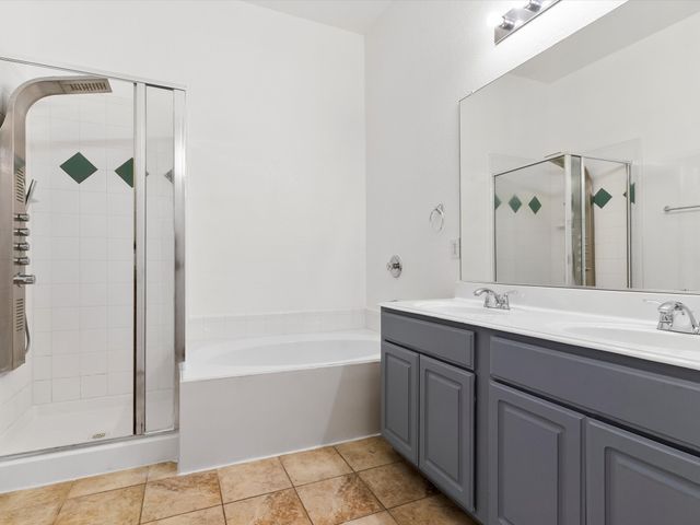 11813 Ponderosa Pine Drive, Fort Worth, TX 76244