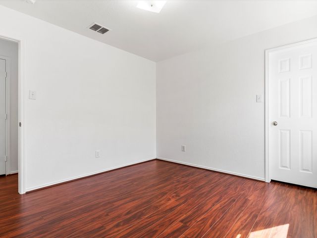 11813 Ponderosa Pine Drive, Fort Worth, TX 76244