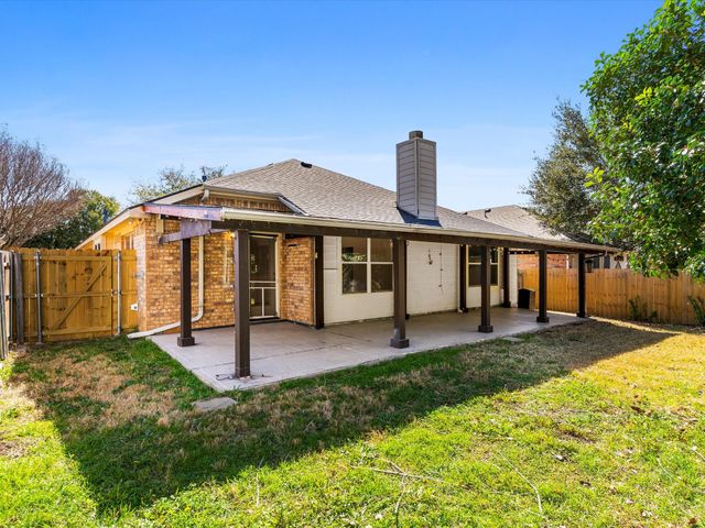 11813 Ponderosa Pine Drive, Fort Worth, TX 76244