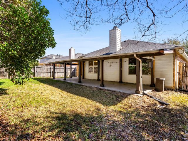 11813 Ponderosa Pine Drive, Fort Worth, TX 76244