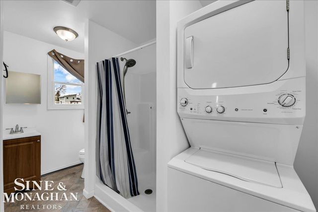 800 Ruskin Avenue, Algonac, MI 48001