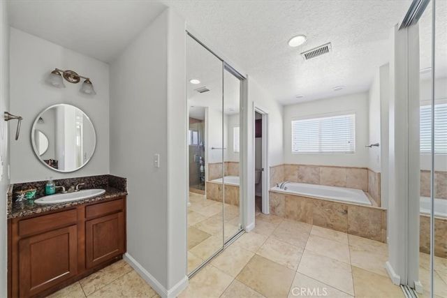 16461 Fremontia, Hesperia, CA 92345