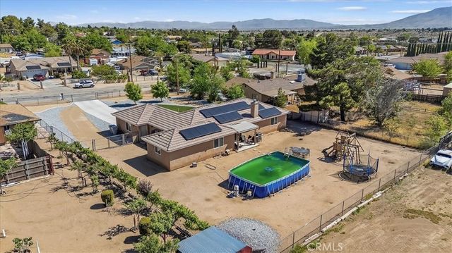 16461 Fremontia, Hesperia, CA 92345