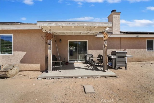 16461 Fremontia, Hesperia, CA 92345
