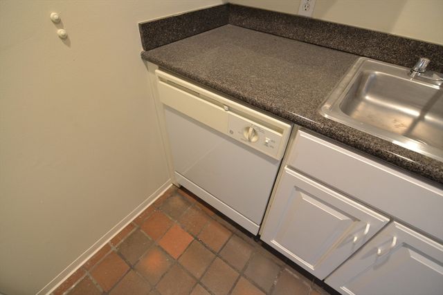 67 St. Germain 35-PE, Boston, MA 02115