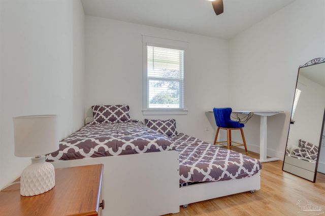 5439 Stagecoach Trl, Gulf Breeze, FL 32563