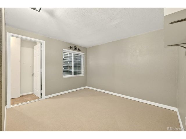 1663 S Emporia Ct, Aurora, CO 80247