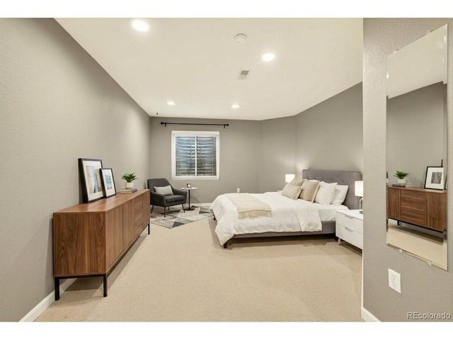 1663 S Emporia Ct, Aurora, CO 80247