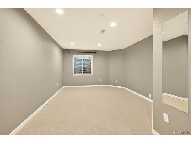 1663 S Emporia Ct, Aurora, CO 80247