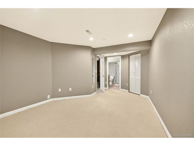 1663 S Emporia Ct, Aurora, CO 80247