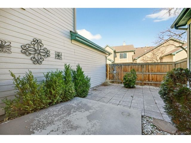 1663 S Emporia Ct, Aurora, CO 80247