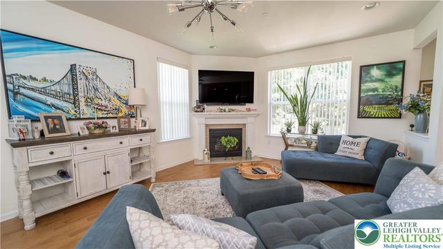 4368 Lenni Circle, Upper Milford Twp, PA 18049