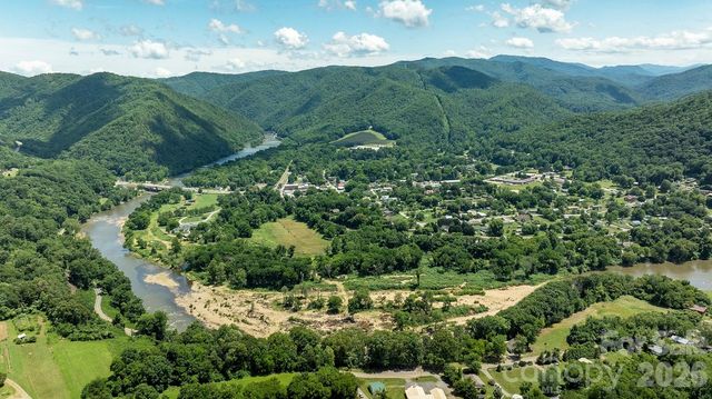 821 River Road, Hot Springs, NC 28743