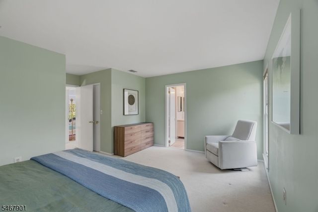 150 Dezenzo Ln, West Orange Twp., NJ 07052