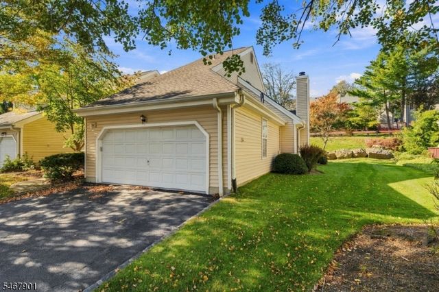 150 Dezenzo Ln, West Orange Twp., NJ 07052