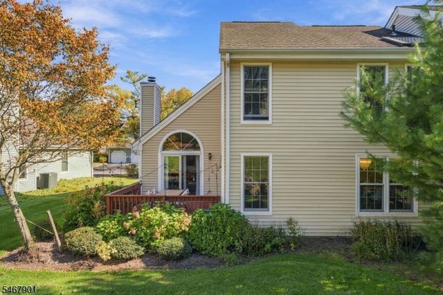 150 Dezenzo Ln, West Orange Twp., NJ 07052